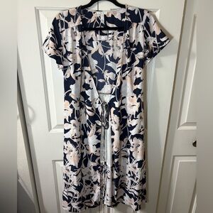 Leith Navy and Cream Floral Kimono